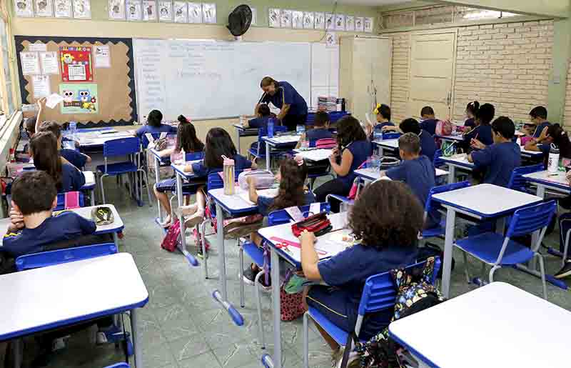 Governo de Minas abre concurso público para a rede estadual de ensino