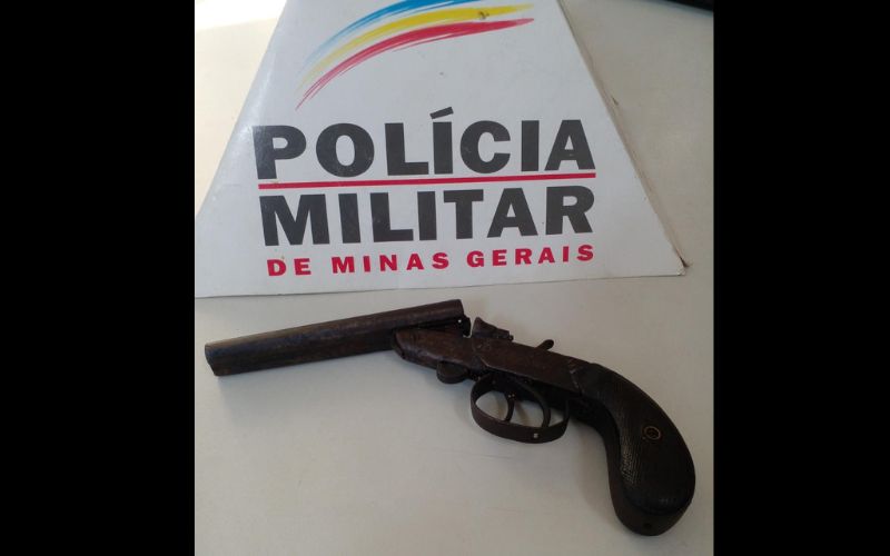 Polícia Militar apreende arma de fogo na Vila Reis