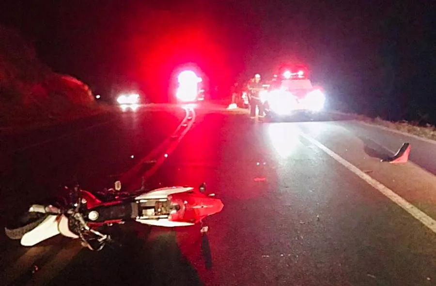 Motociclista morre em batida com carro na BR-116, em Leopoldina