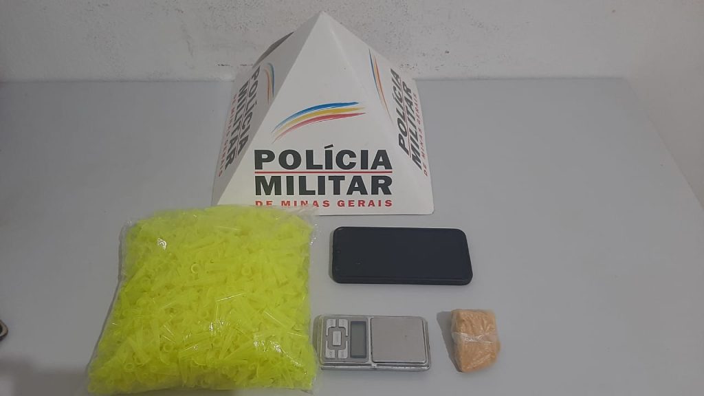 Operação da Polícia Militar prende homem e apreende drogas