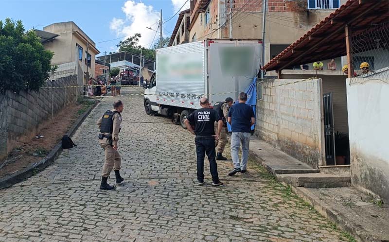 Criança de 7 anos morre atropelada por caminhão em Além Paraíba
