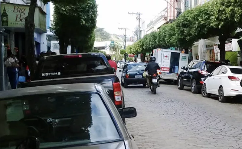 Proprietário de pousada leva facadas no Centro de Leopoldina