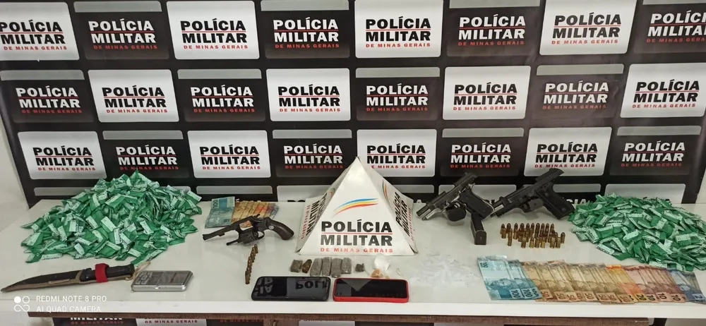 PM prende grupo com armas e cocaína em São João Nepomuceno