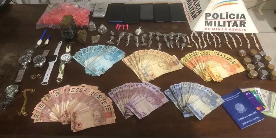 Polícia Militar apreende drogas em residência em Dona Euzébia