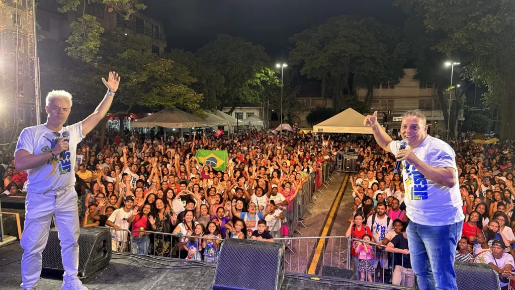 Marcha para Jesus lota a Praça Rui Barbosa com orações e shows