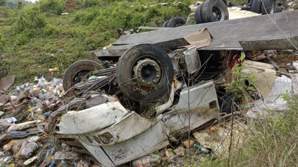 Acidente na Serra da Vileta deixa um morto e dois feridos graves