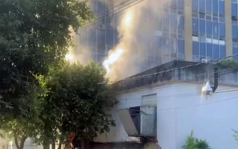 Sobrecarga provoca fogo em subestação do Hospital de Cataguases