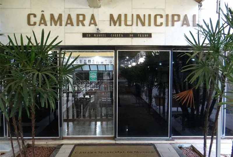 MP denuncia presidente da Câmara de Muriaé, assessor e advogada