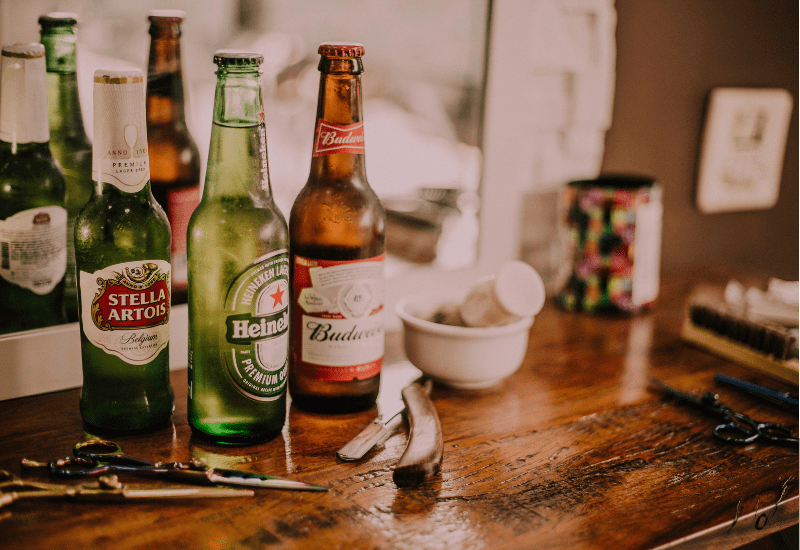 Portaria proíbe venda de bebida alcoólica a menores em Cataguases