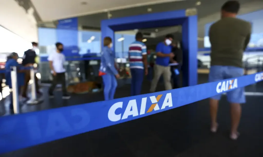 Caixa lança concurso com 3,2 mil vagas para técnicos