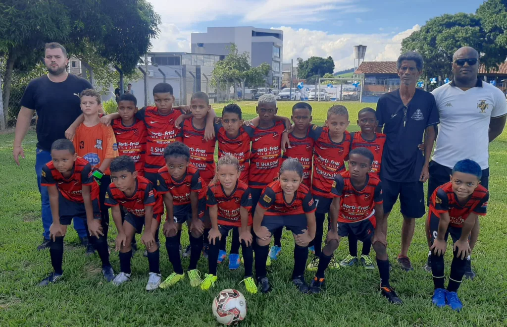 Vila Leonardo disputa copa de futebol neste fim de semana