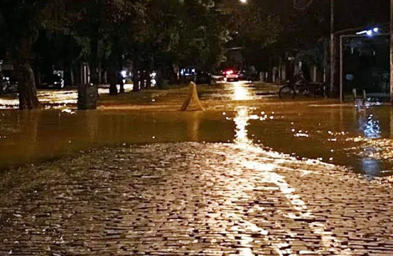 José Henriques anuncia obras para evitar alagamento na Avenida Astolfo Dutra