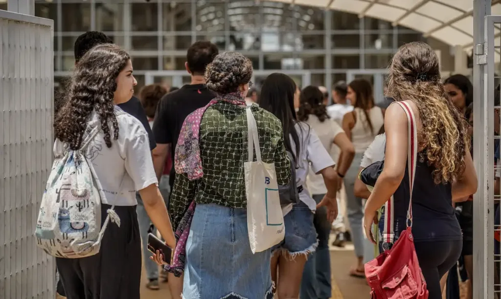 Prazo para solicitar isenção da taxa de inscrição do Enem começa hoje