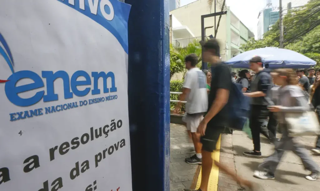 Começa o prazo para pedir isenção da inscrição no Enem