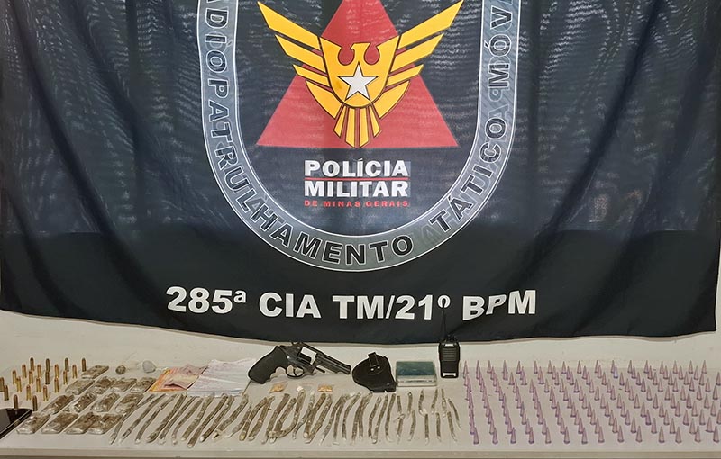 Trio é preso por tráfico de drogas pela PM de Ubá