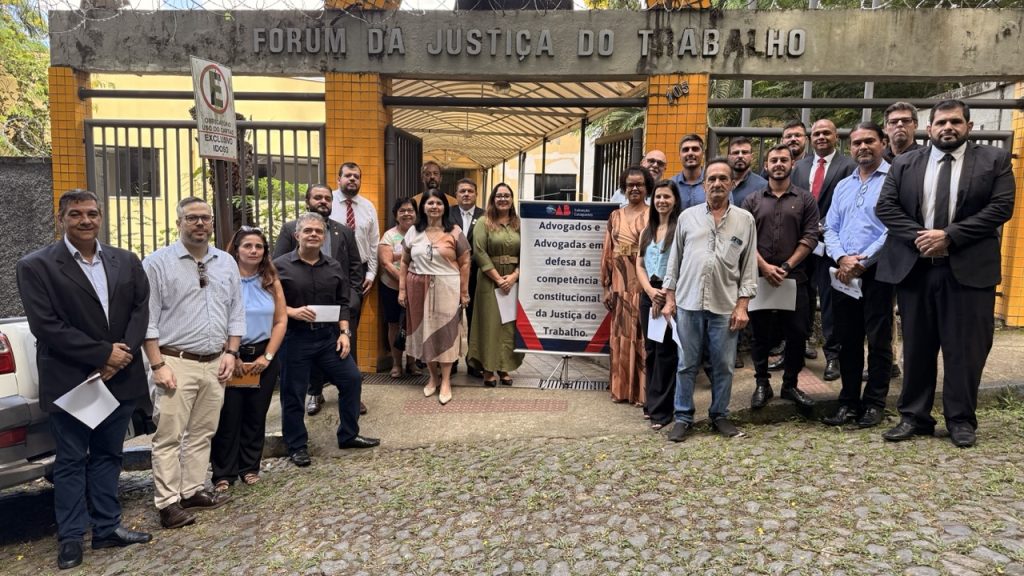 OAB Cataguases realiza manifestação em prol da Justiça do Trabalho