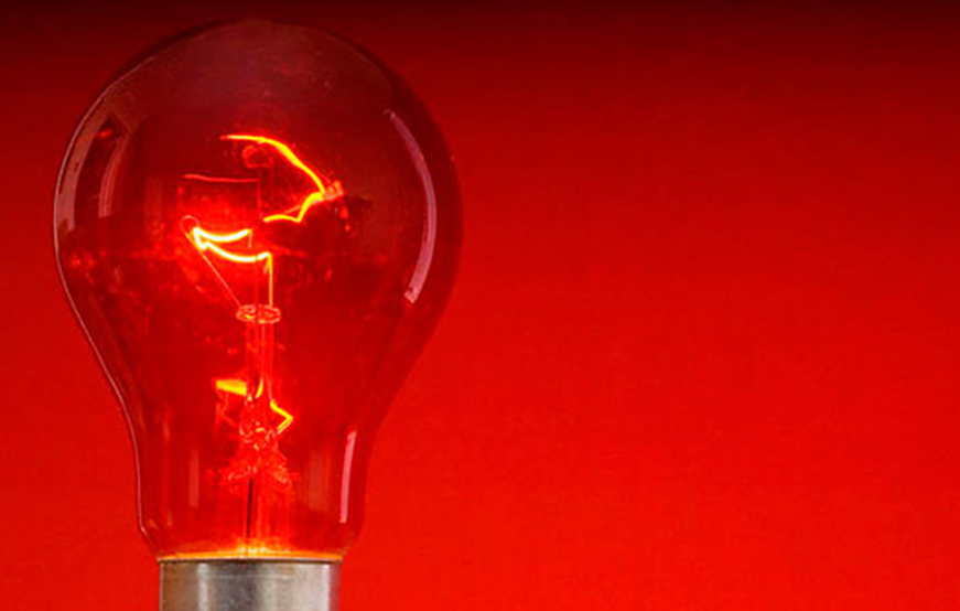 Contas de luz seguem com bandeira vermelha em julho