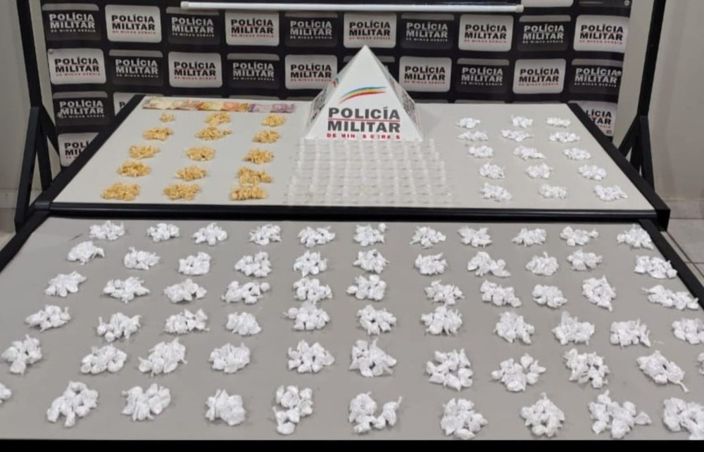 PM encontra mais de mil papelotes de cocaína em tanque de lavar roupa