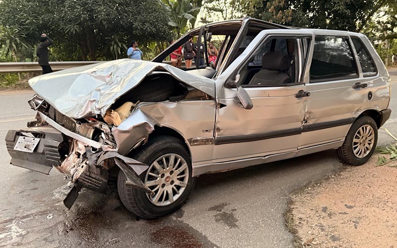 Colisão com carro em Sereninho tira vida de motociclista