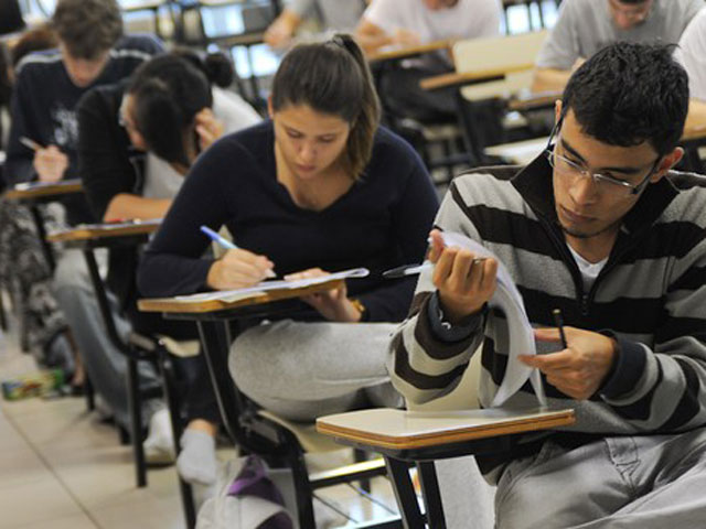 Mais de 5,7 milhões de estudantes deverão particip