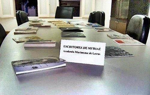 A Academia será formada por trinta pessoas amantes