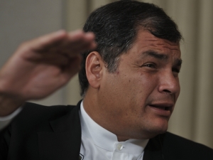 Presidente do Equador, Rafael Correa, foi reeleito