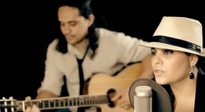Carolina Ferraz e Matheus Rodrigues em videoclipe produzido pela RED7 