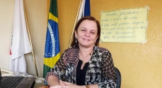 Tarcília, prefeita de Itamarati de Minas: superando dificuldades
