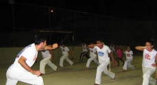 Treinamento dos capoeiristas do Abadá