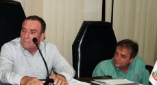 A Sessão foi presidida por Fernando Amaral, vice-presidente do Legislativo