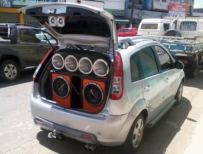 Ouvir som automotivo com o porta-malas aberto ser&aacute; proibido em Cataguases (foto ilustrativa)