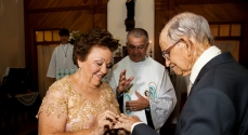Dona Elza e Seu Geraldo renovaram os votos matrimoniais em suas Bodas de Ouro