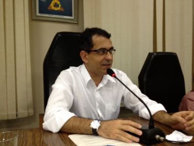 Fernando Pacheco revelou que a Prefeitura vai doar o pr&eacute;dio onde funciona a C&acirc;mara Municipal