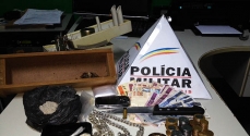 A Polícia encontrou droga em quase todos os cômodos da casa