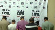 A polícia civil conseguiu prender em flagrante delito os oito integrantes da quadrilha