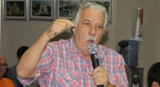O presidente da Unimed Cataguases, José Newton, reivindicou o sobrestamento do projeto de lei.