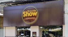 Fachada da Brownie Show, que funciona no centro de Cataguases