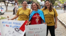 Raquel sousa, Mônica Meireles, presidente do Conselho Municipal de Educação e a professora Micaela Graciolli