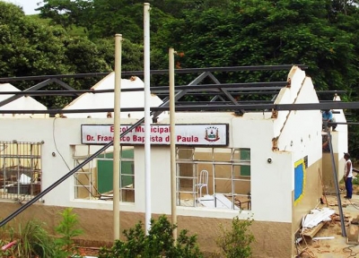 A escola vai receber novo telhado, entre outras melhorias
