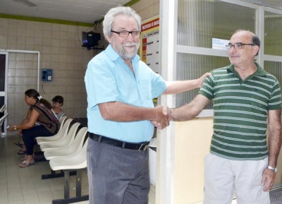 Jos&eacute; Eduardo Machado e Geraldo Antonucci selam a transfer&ecirc;ncia do Pronto Socorro