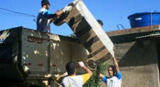 Até sofá velho foi foi retirado de uma residência