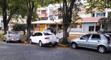 Novo ponto de táxi está funcionando em frente à Praça de Esportes