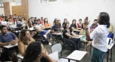 A primeira palestra do PIBID em Cataguases foi ministrada por Kelly