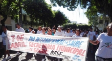 Equipe do NASF promoveu atividades física na Praça Santa Rita