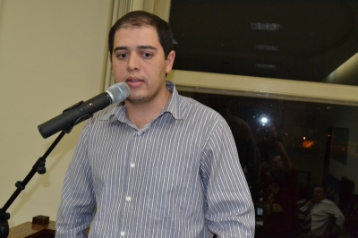 Alex Carvalho revelou que o prefeito vai vetar o aumento para todos os profissionais do magist&eacute;rio