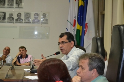 O vereador Fernando Pacheco, presidindo uma das sess&otilde;es do Legislativo Municipal