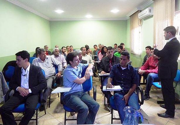 Participaram do curso representantes de prefeituras de diversas cidades