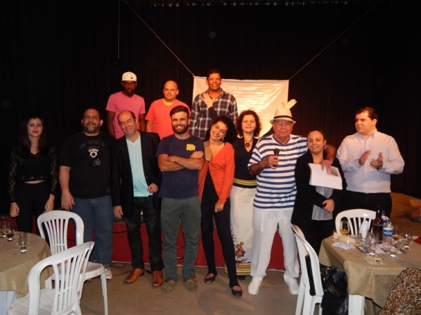 O Noites Cariocas reuniu um animado grupo de pessoas na Casa de Cultura Sim&atilde;o