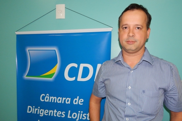 Humberto Lanzieri, presidente da CDL, est&aacute; &agrave; frente da campanha