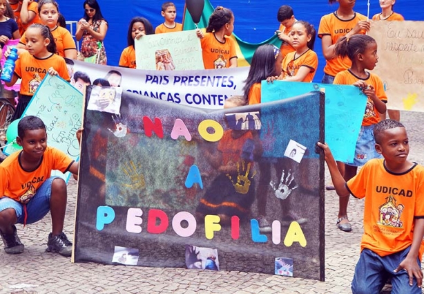 A passeata também conscientizou sobre o crime de pedofilia